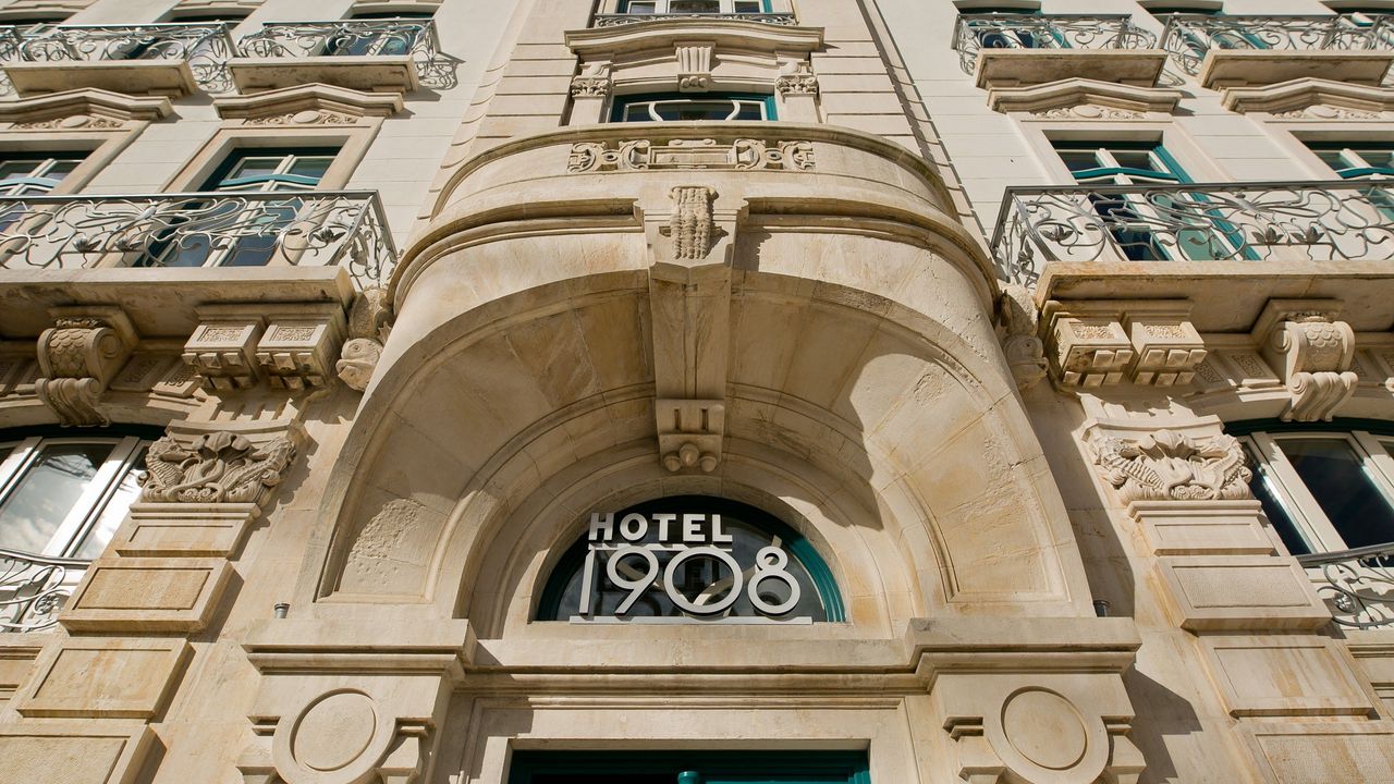 Hotel 1908's palatial exterior 