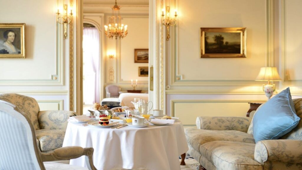 palace-suite-principes7. Pestana Palace Hotel luxury Lisbon palace hotels